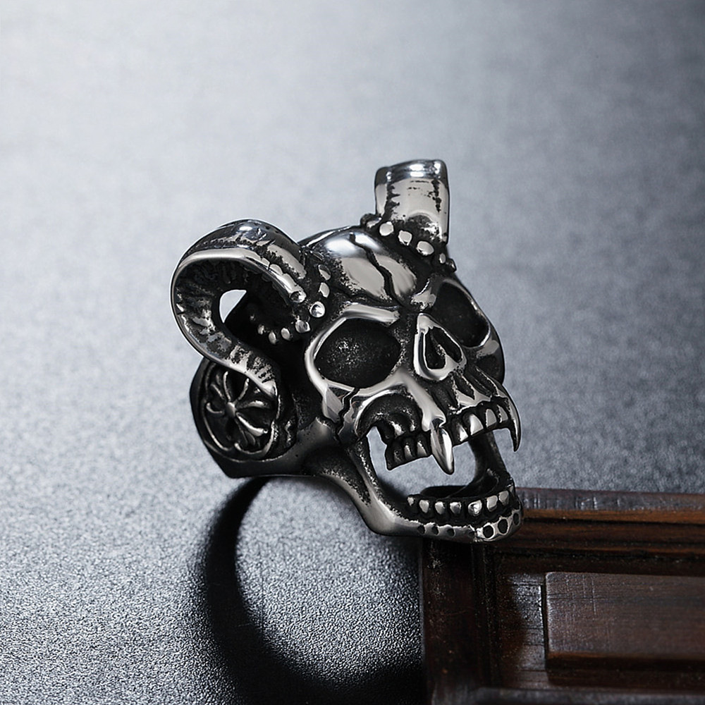 Men's Gothic Punk Horn Skull Ring - Image 4