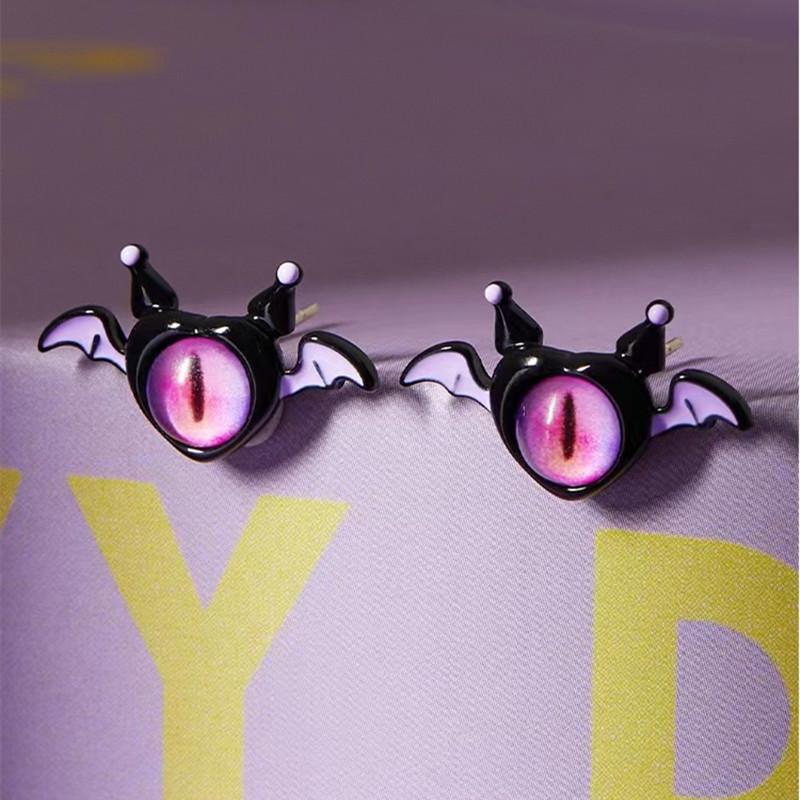 Red Single Eye Monster Halloween Adjustable Ring and Earrings Set - Image 4