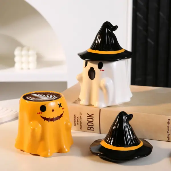 Halloween Ghost Mug with Lid – Spooky Ceramic Coffee and Tea Cup