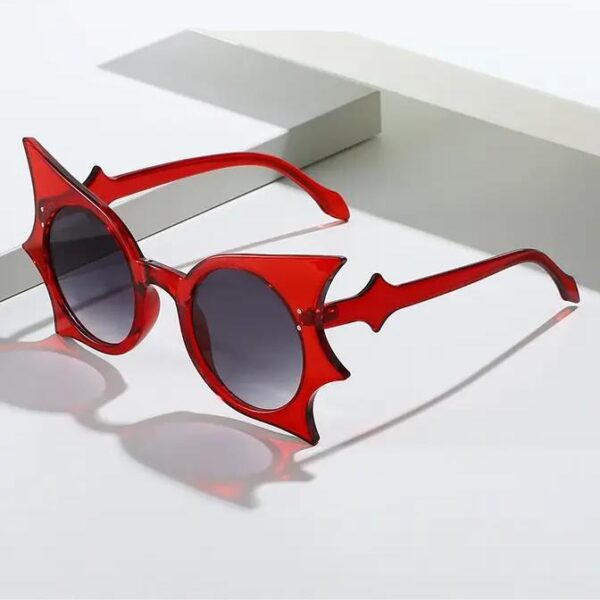 Rimless Bat Shaped UV400 Sunglasses – Novelty Goth Eyewear for Halloween & Party