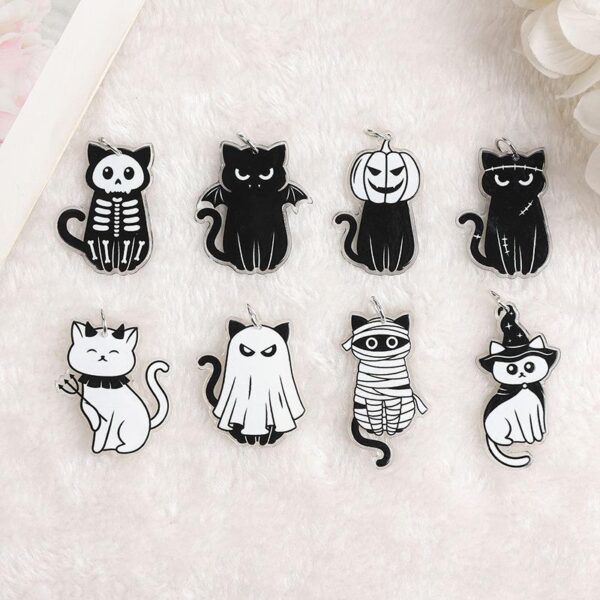 8Pcs Halloween Skull & Ghost Charms Set