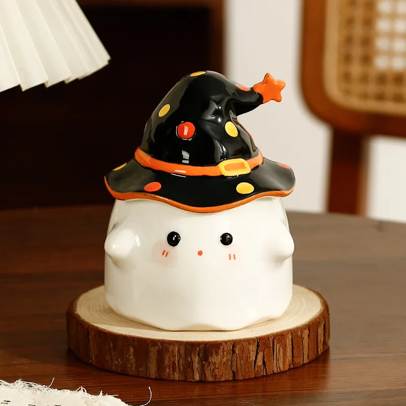 Black hat cup