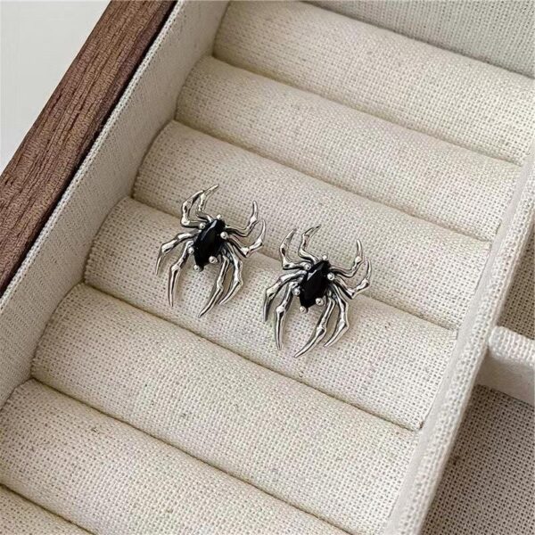 Gothic Retro Black Zircon Spider Earrings