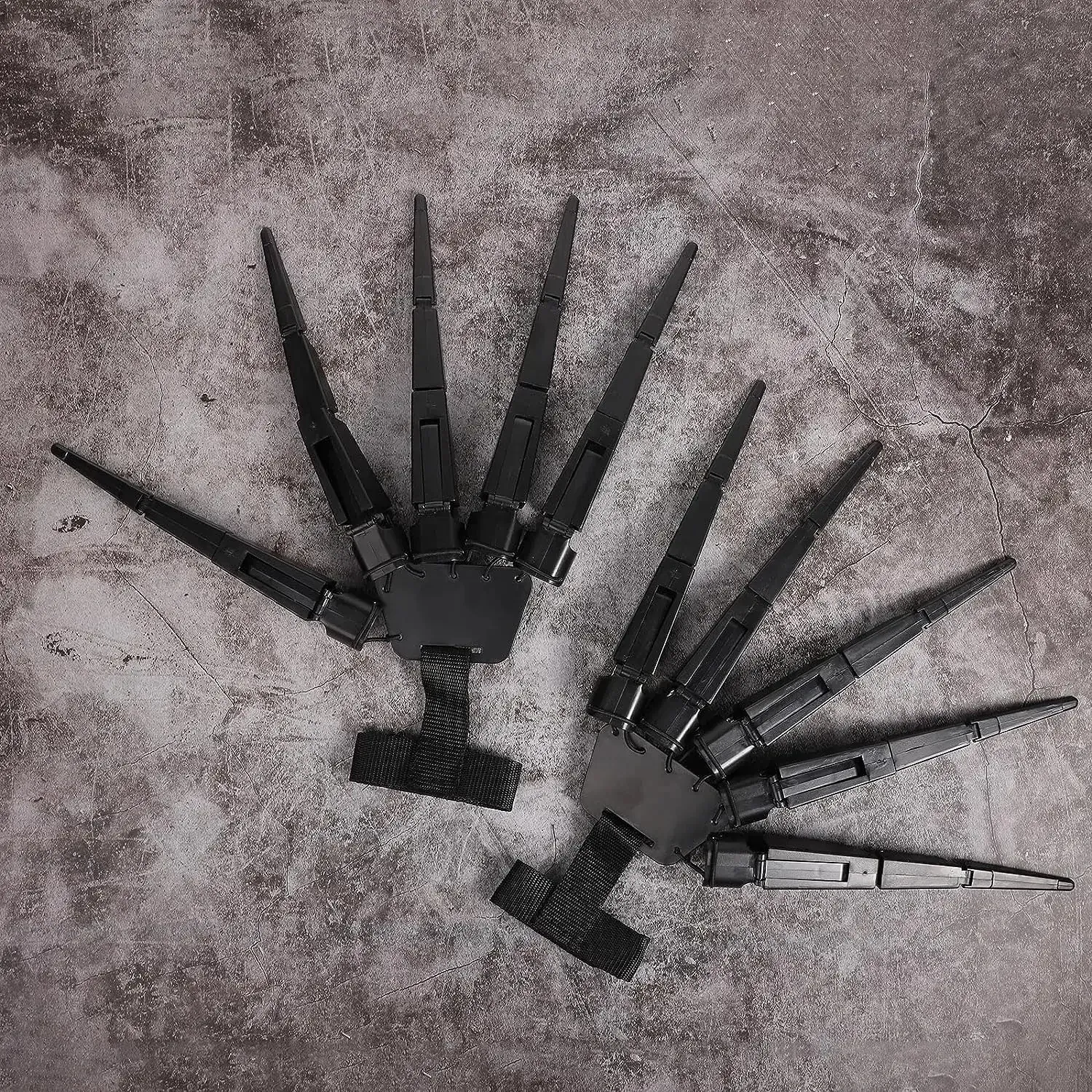 Realistic Skeleton Claw Gloves - Articulated Halloween Finger Props