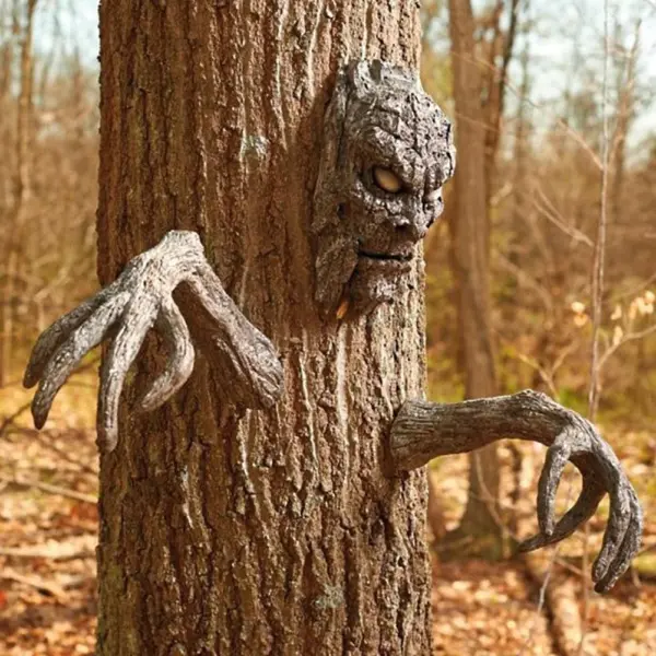 Scary 3D Tree Bark Face Decoration