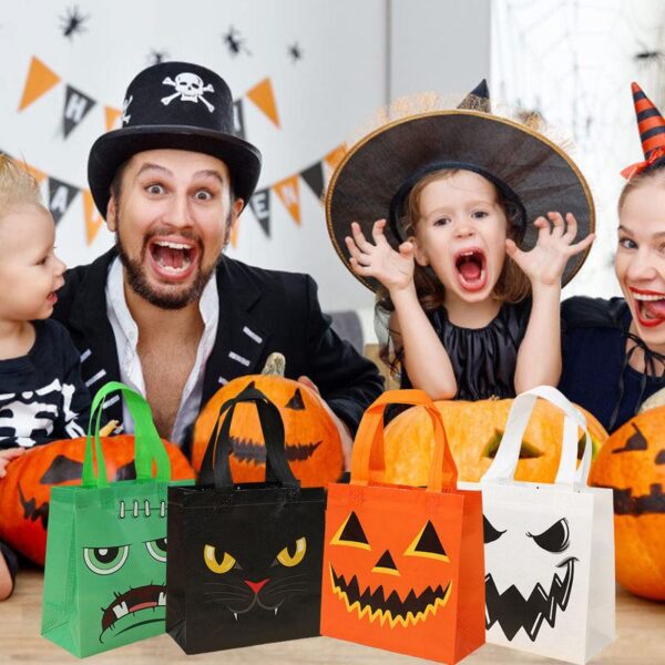 8pcs Halloween Cartoon Party Favor Bags
