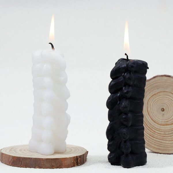 Spine-Shaped Scented Candle – Unique Halloween Aromatherapy Décor