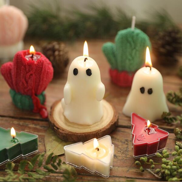 Ghostly Rose-Scented Candle