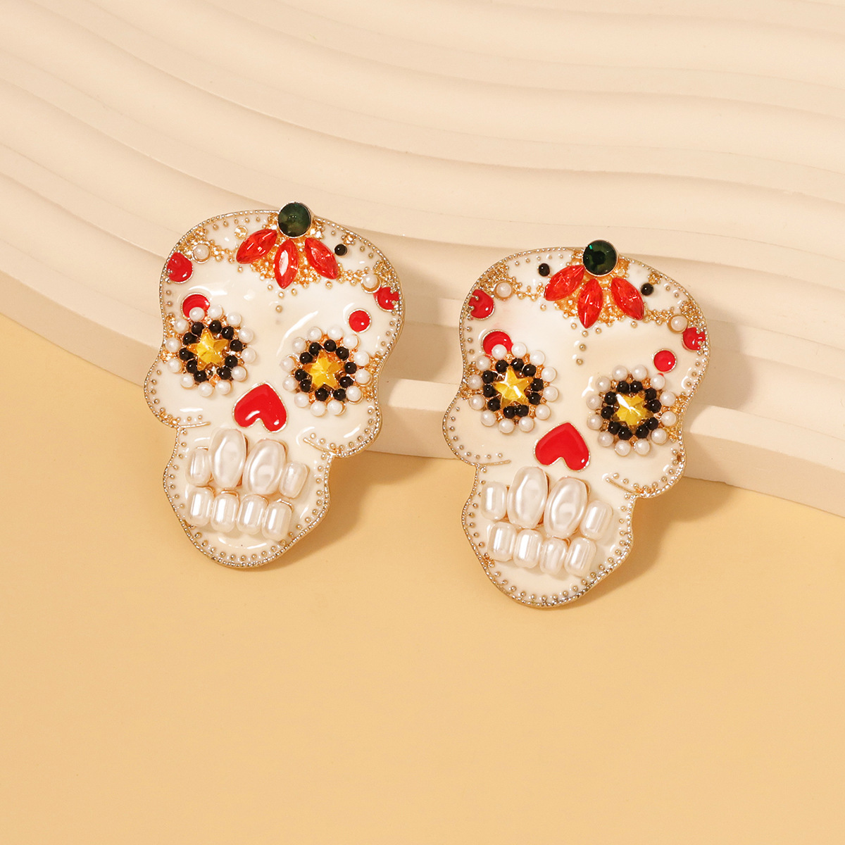 Personalized Retro Halloween Skull Pearl Earrings for Women - Image 3