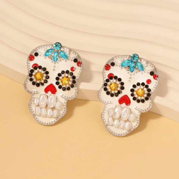 Personalized Retro Halloween Skull Pearl Earrings for Women