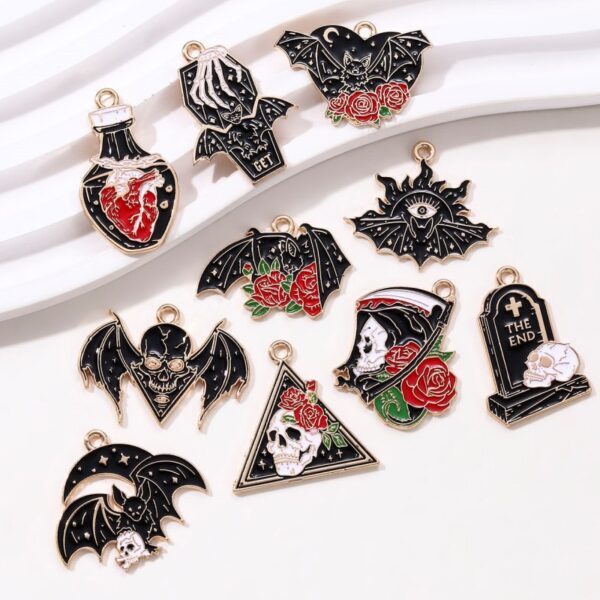 10pcs Halloween Gothic Charms – Skull, Rose, Bat & Heart Enamel Pendants