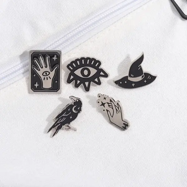 Halloween Gothic Wizard Hat Enamel Brooch – Eye, Hand & Crow Lapel Pin