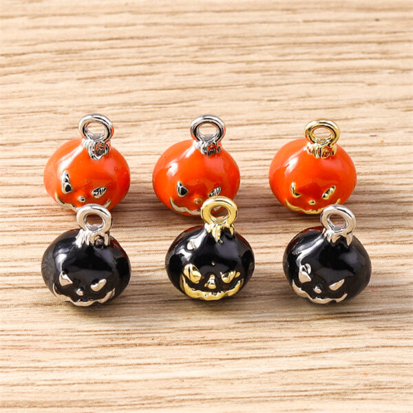 5pcs Mini Halloween Pumpkin Charms – Enamel Alloy Pendants for DIY Jewelry