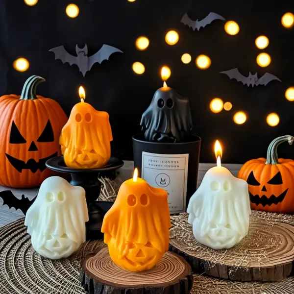 Halloween Ghost Scented Candle – Natural Soy Wax with Cinnamon Fragrance, Spooky Home Decor