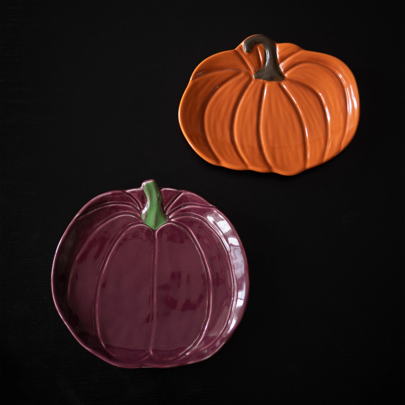 Nordic Halloween Hand-Painted Pumpkin-Shaped Ceramic Plate - Fall Dining Decor - Image 3
