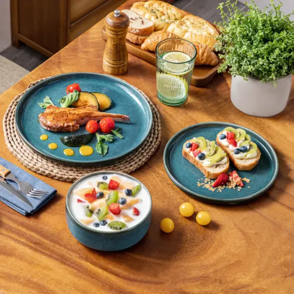 18 Piece Blue Ceramic Plate Set - Reactive Glaze Vertical Edge Dinnerware Set