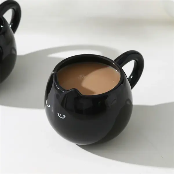 Cute Ceramic Cat Shaped Mug